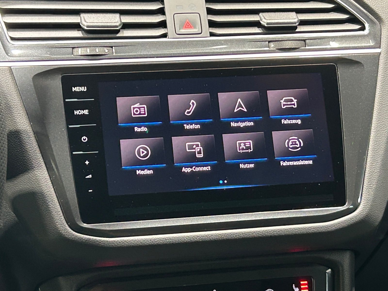 Volkswagen Tiguan R-Line 2.0 TSI DSG 4M - Samsaru's Car Outlet