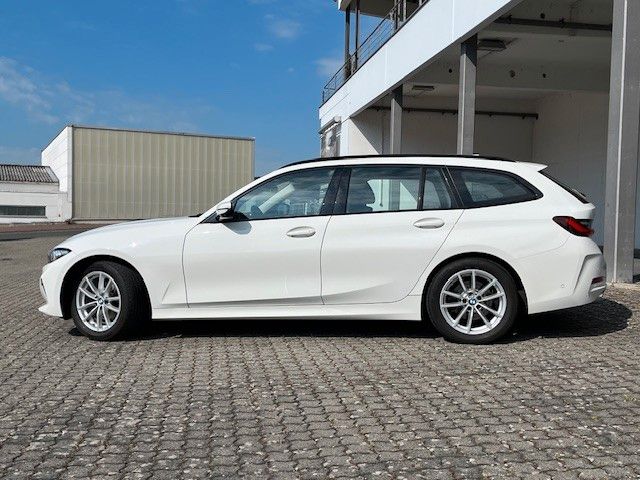 BMW 320i Touring Harman/Kardon,Kamera,Head-Up,ACC