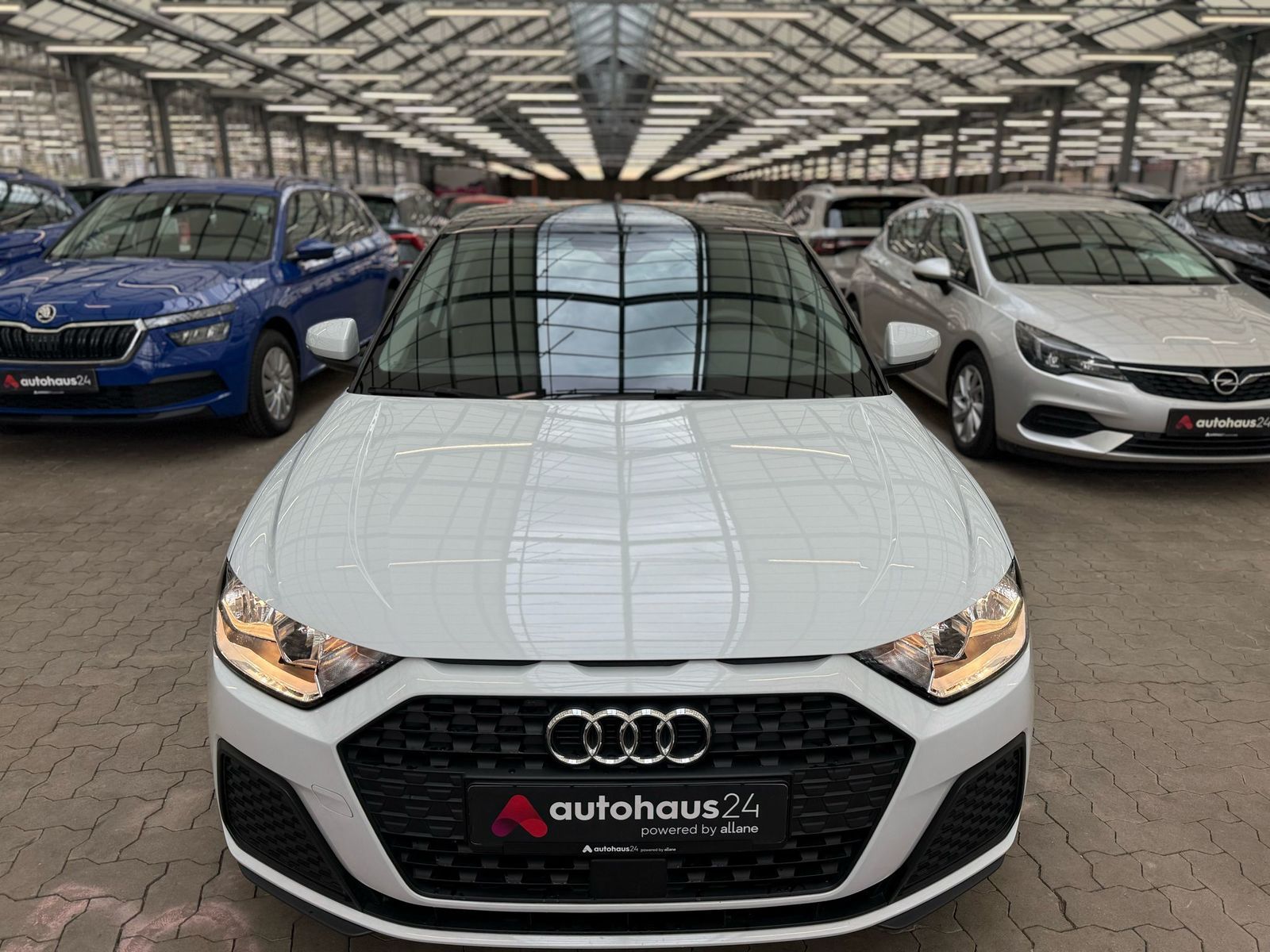 Audi A1 25 Sportback 1.0 TFSI - Samsaru's Car Outlet