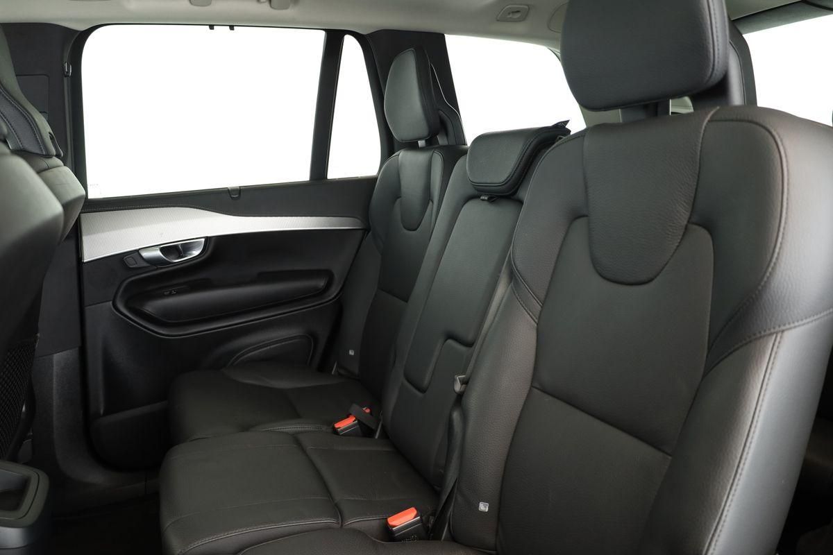 Volvo XC90 B5 AWD Plus Bright 7S LED Pano Navi AHK 22"