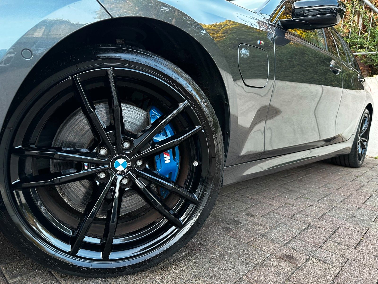 BMW 330e M Sport Shadow - Samsaru's Car Outlet