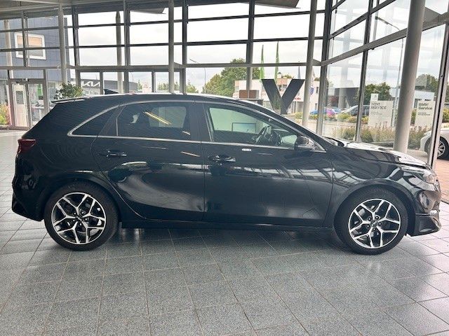 Kia Ceed 1.5 T Spirit - Samsaru's Car Outlet