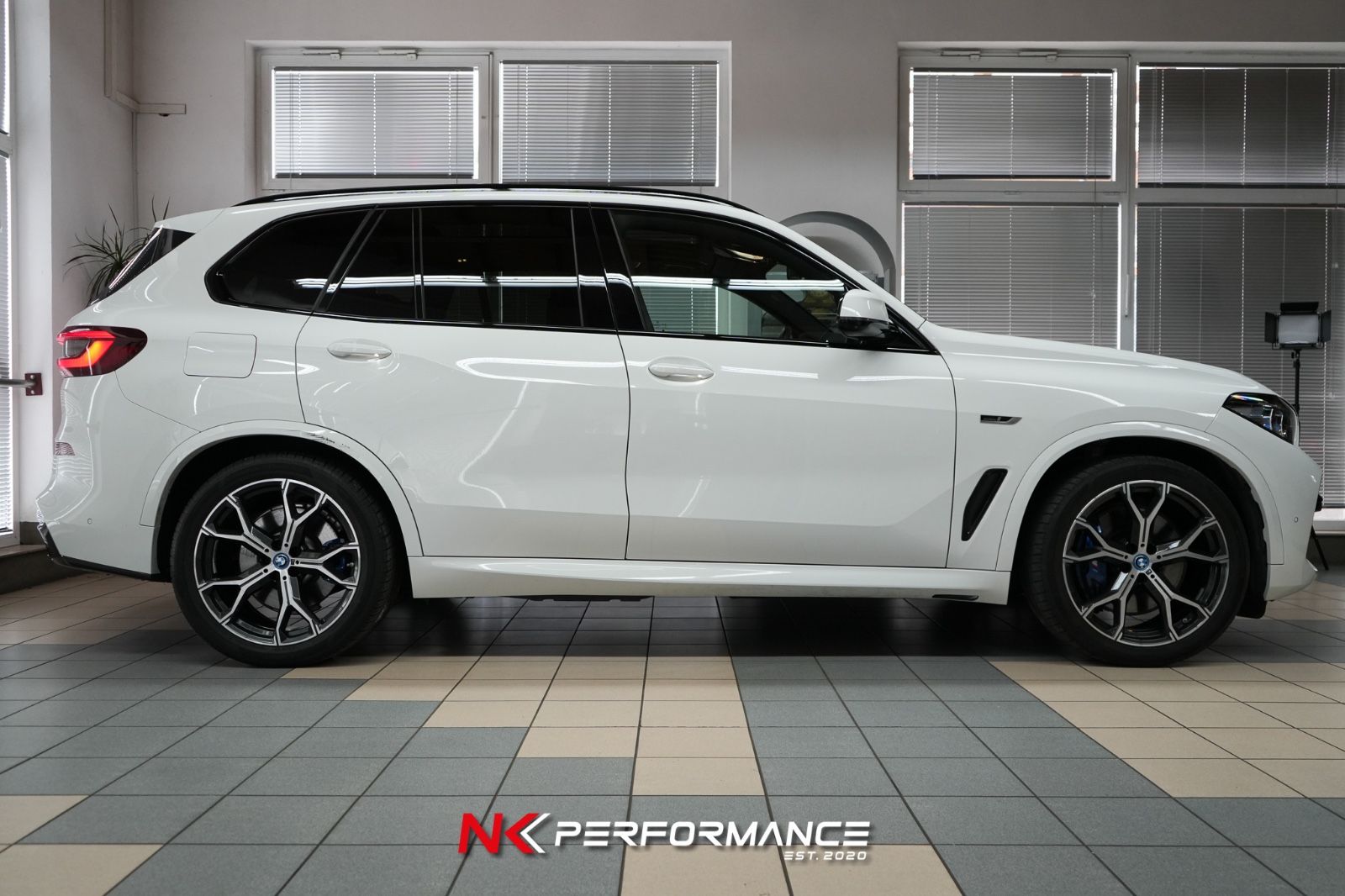 BMW X5 xDrive 45 e M Sport / M-SITZE / B&W / PANO