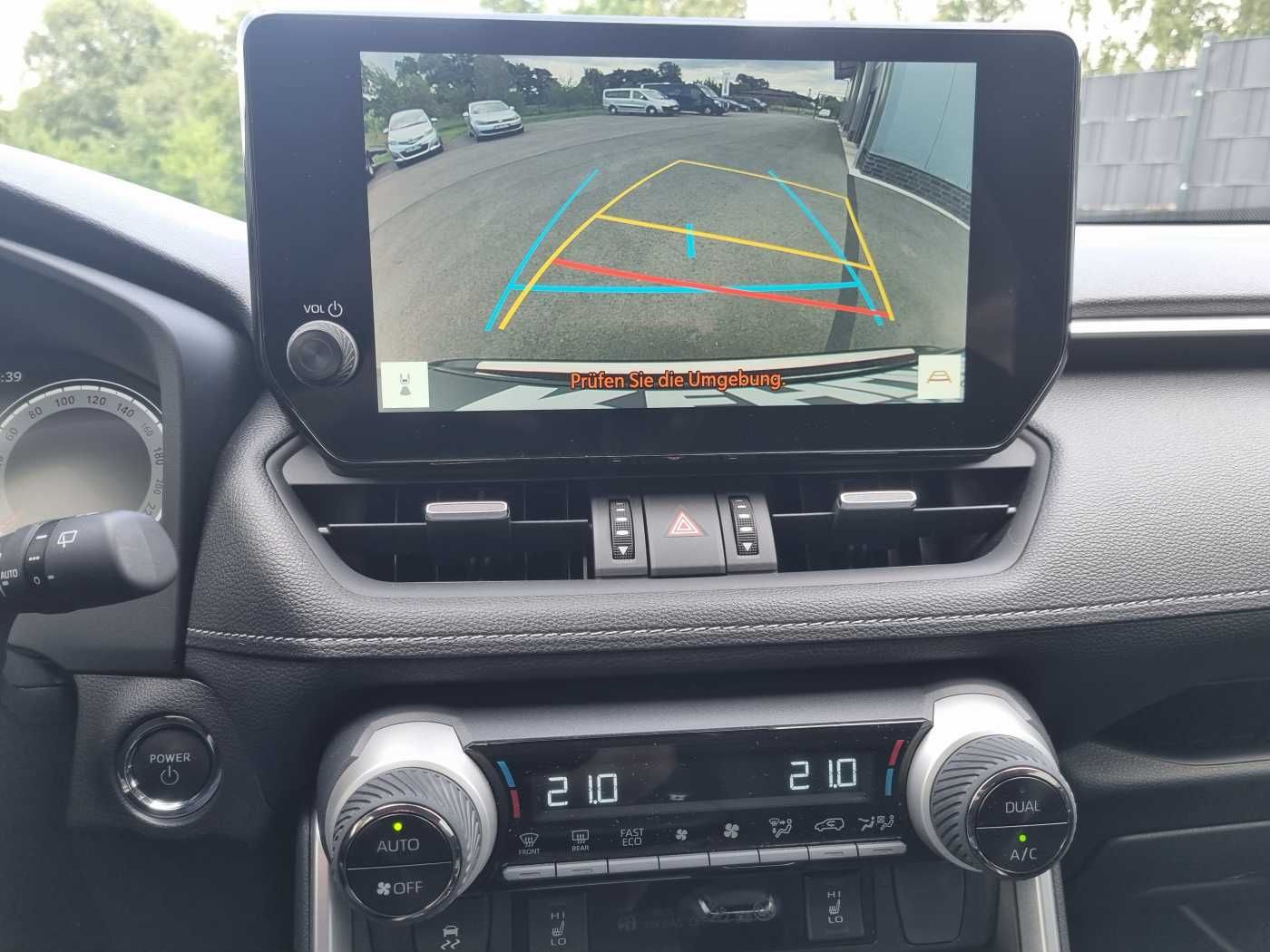Toyota RAV4 Hybrid 4WD - Samsaru's Car Outlet