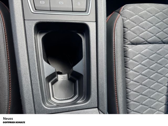 Seat Leon Sportstourer FR TDI DSG AHK NAVI EINPARKHIL