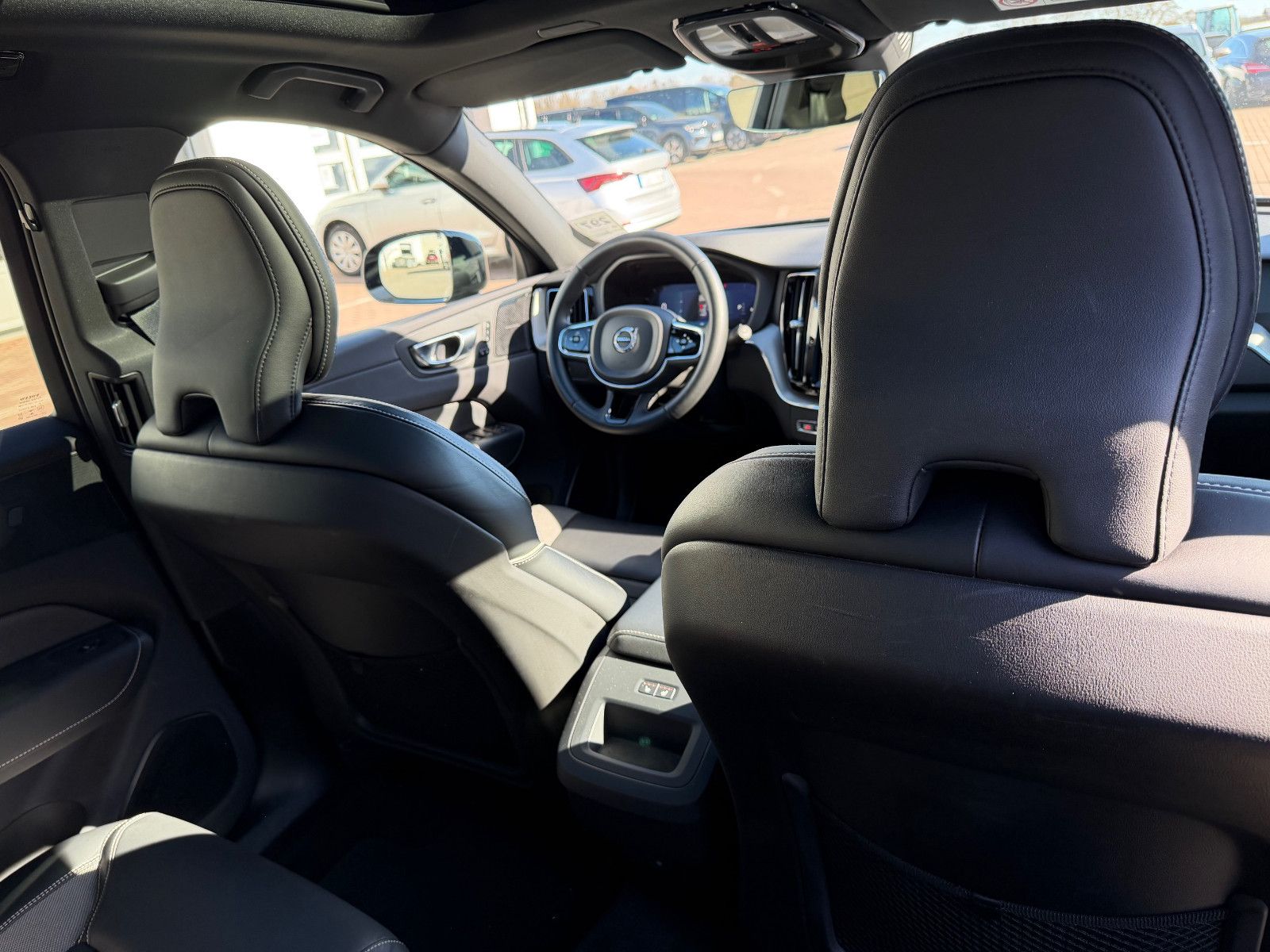 Volvo XC60 B4 B Plus Dark*H&K*360°*PANO*AHK*STHZG*