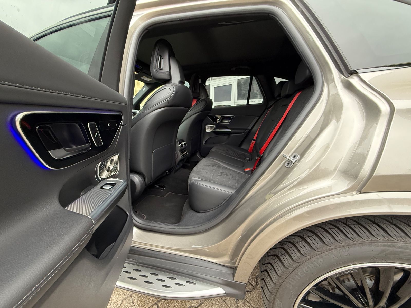 Mercedes-Benz GLC 300 de 4M/AMG/Air/HUD/Pano/Burm/360°/HAL