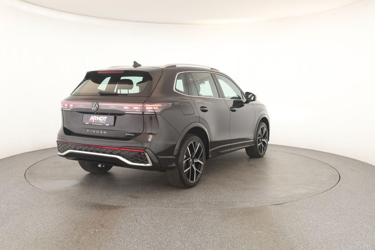 Volkswagen Tiguan 2.0 TDI 4M DSG R-Line Leder Pano Navi 360