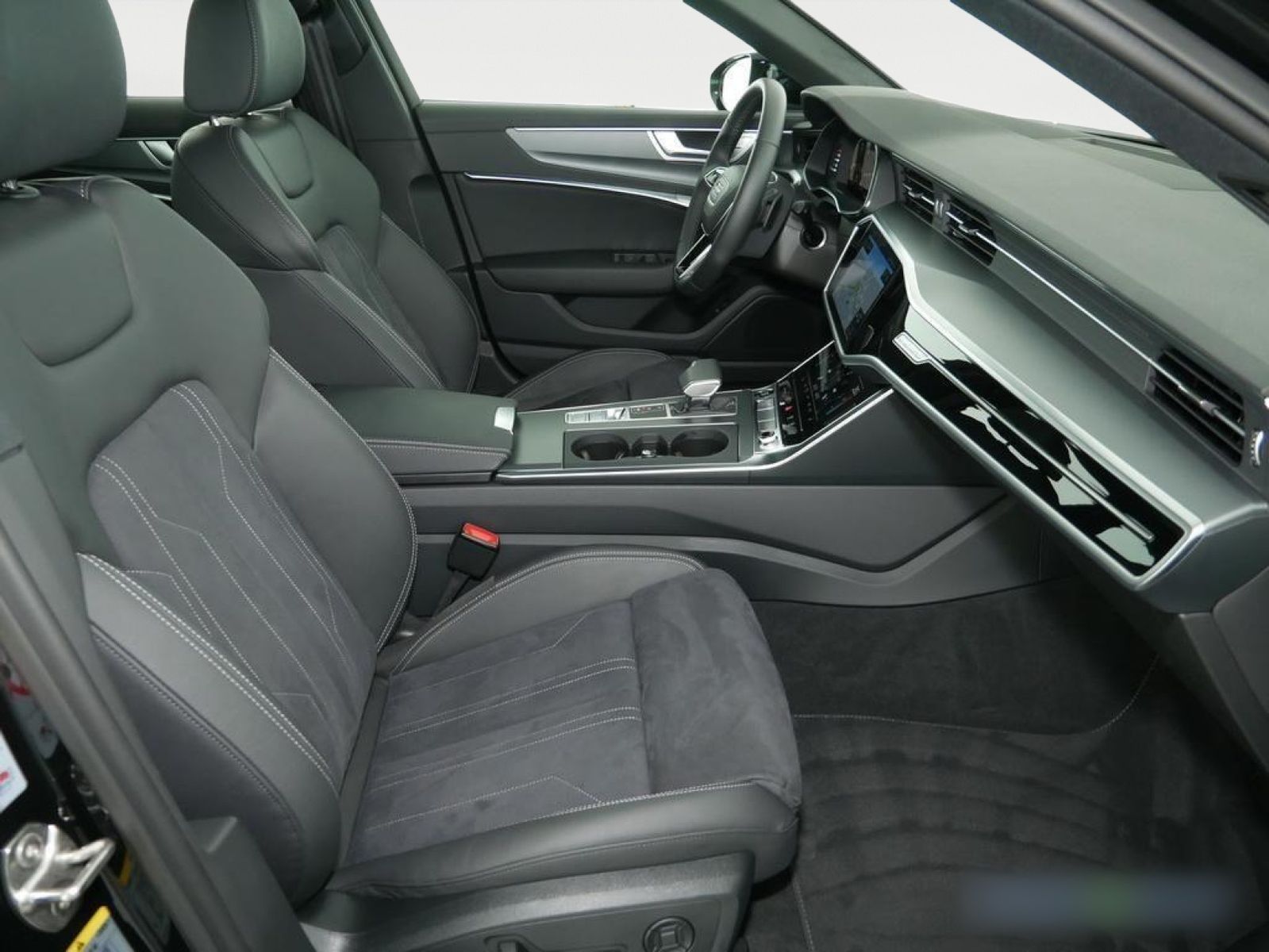 Audi A6 Avant 40 TDI quattro S line S tronic - Samsaru's Car Outlet