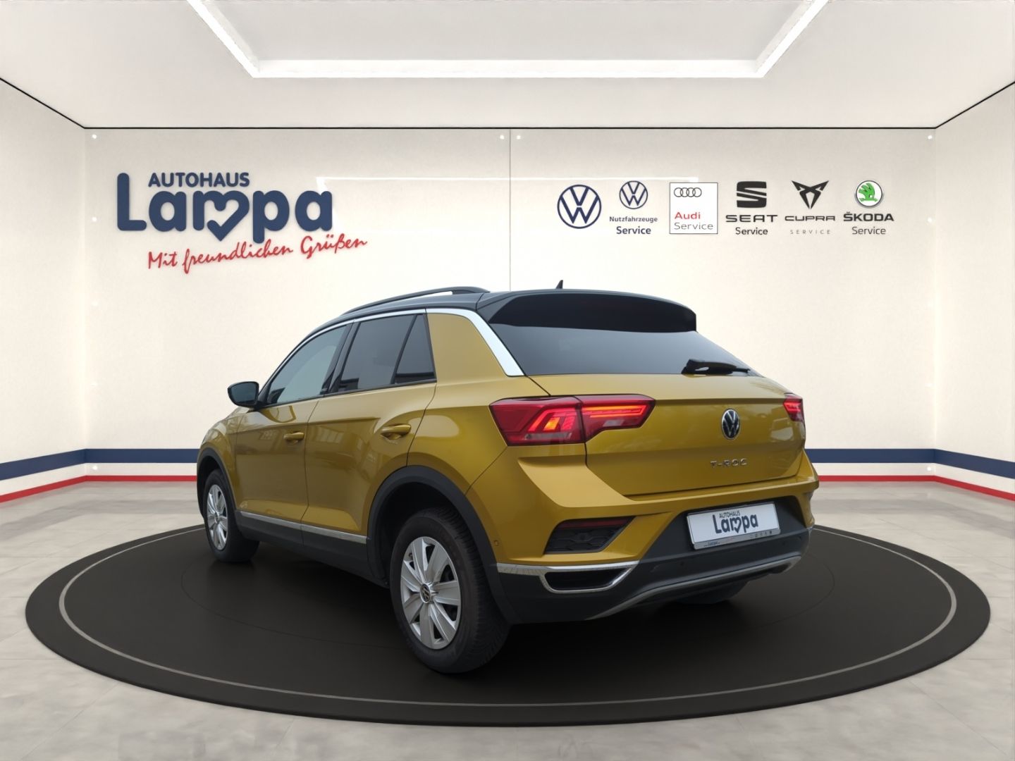 Volkswagen T-Roc Active 1.5 TSI - Samsaru's Car Outlet