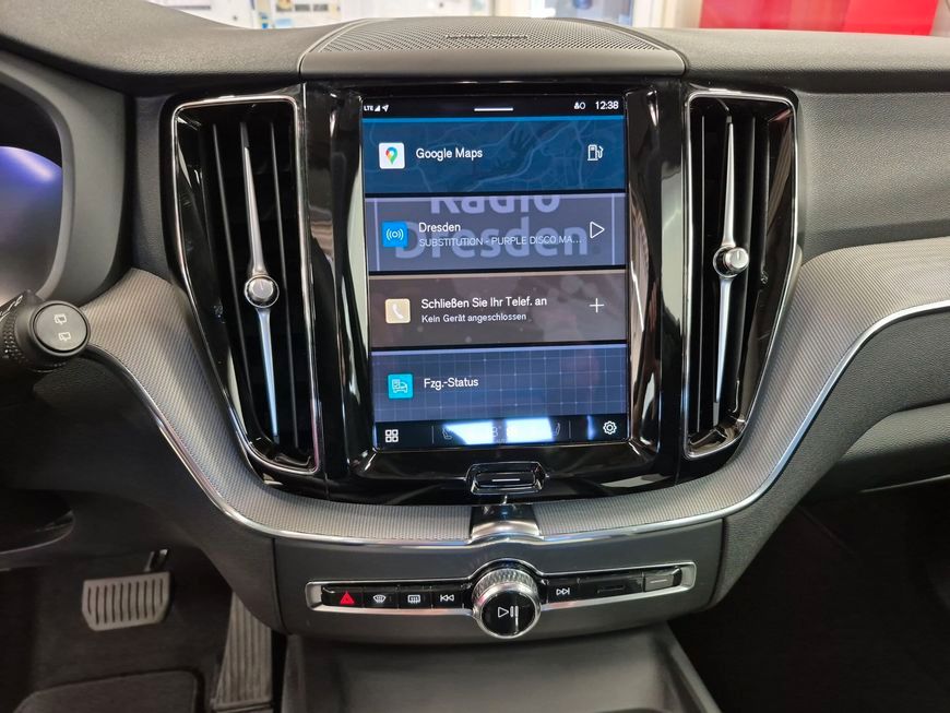 Volvo XC60 B4 D AWD Plus Dark Stdhzg * Sound