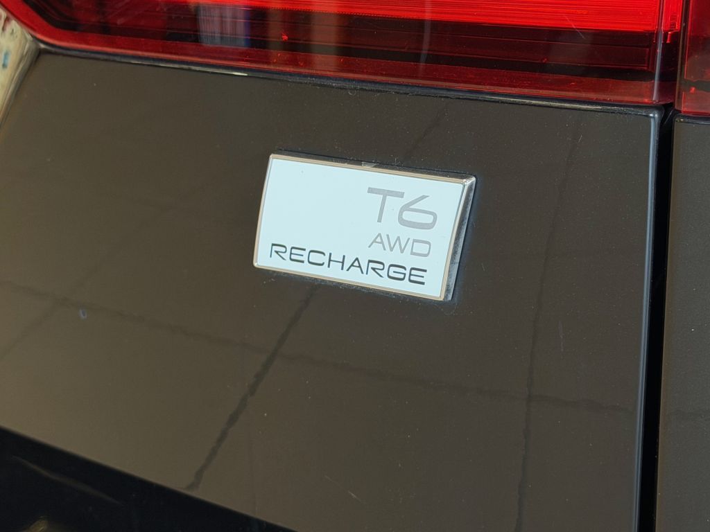 Volvo V60 T6 Plug-in Hybrid AWD Plus Dark +AHK+360°+WR