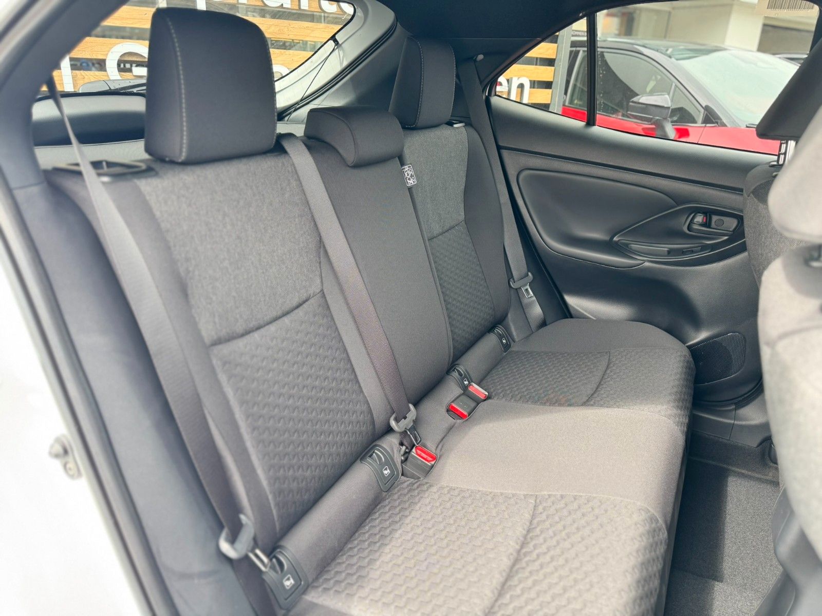 Toyota Yaris Cross 130 PS Hybrid Teamplayer | PDC | LED