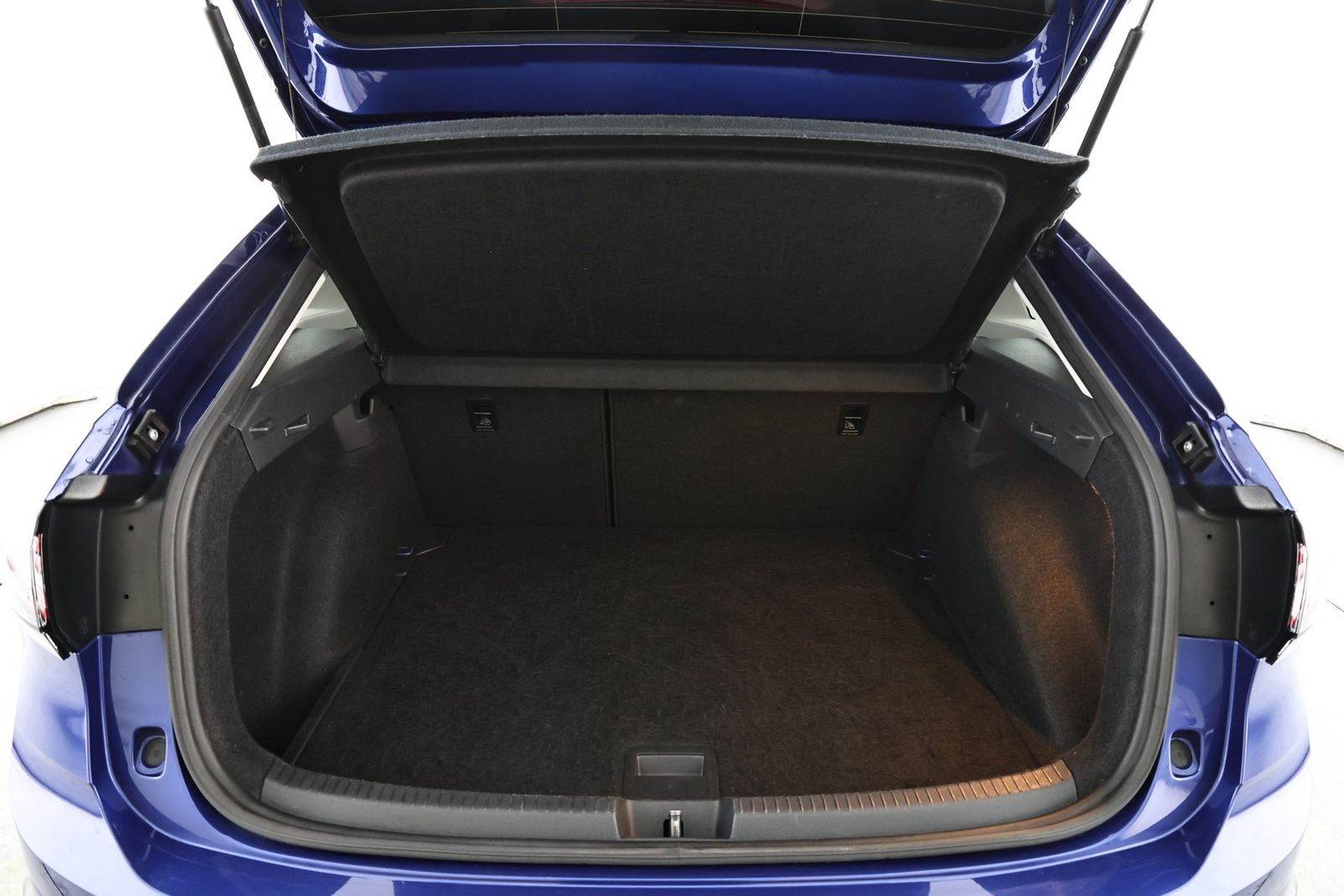 Volkswagen Taigo 1.0 TSI Life - Samsaru's Car Outlet