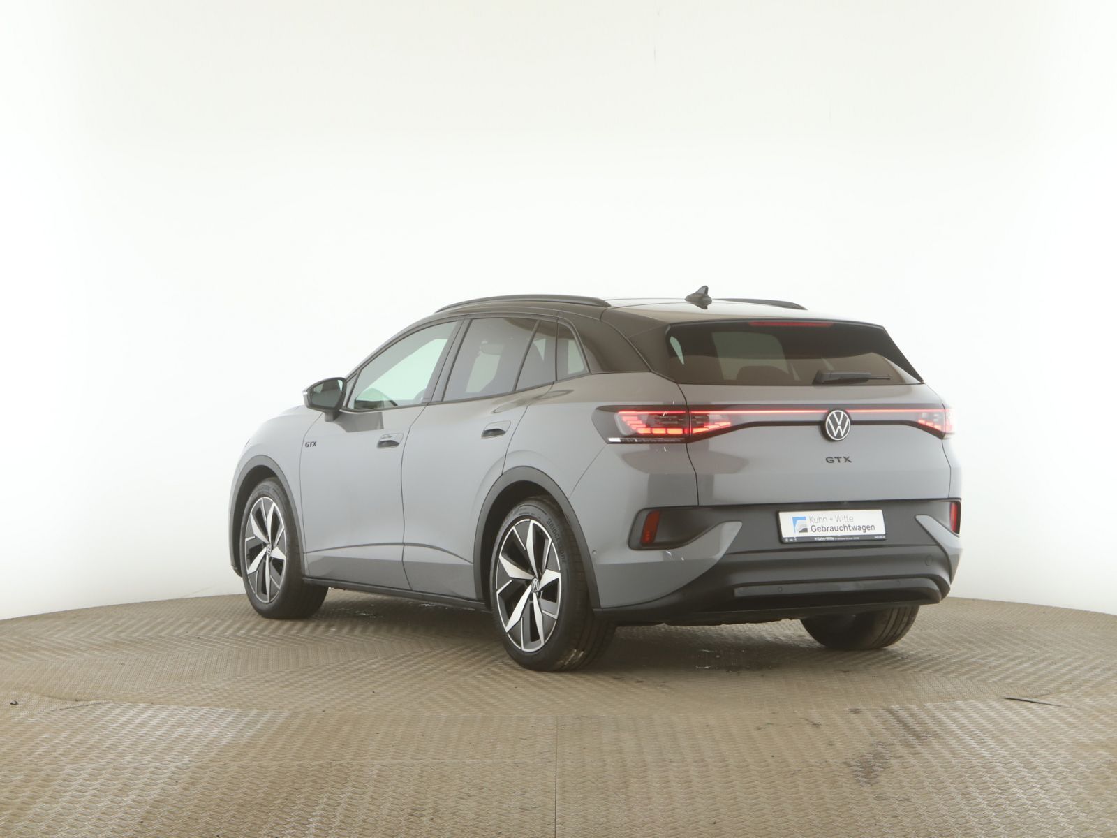 Volkswagen ID.4 GTX 4M Pano+AHK+Matrix+RFK+Navi+SitzH+Apple