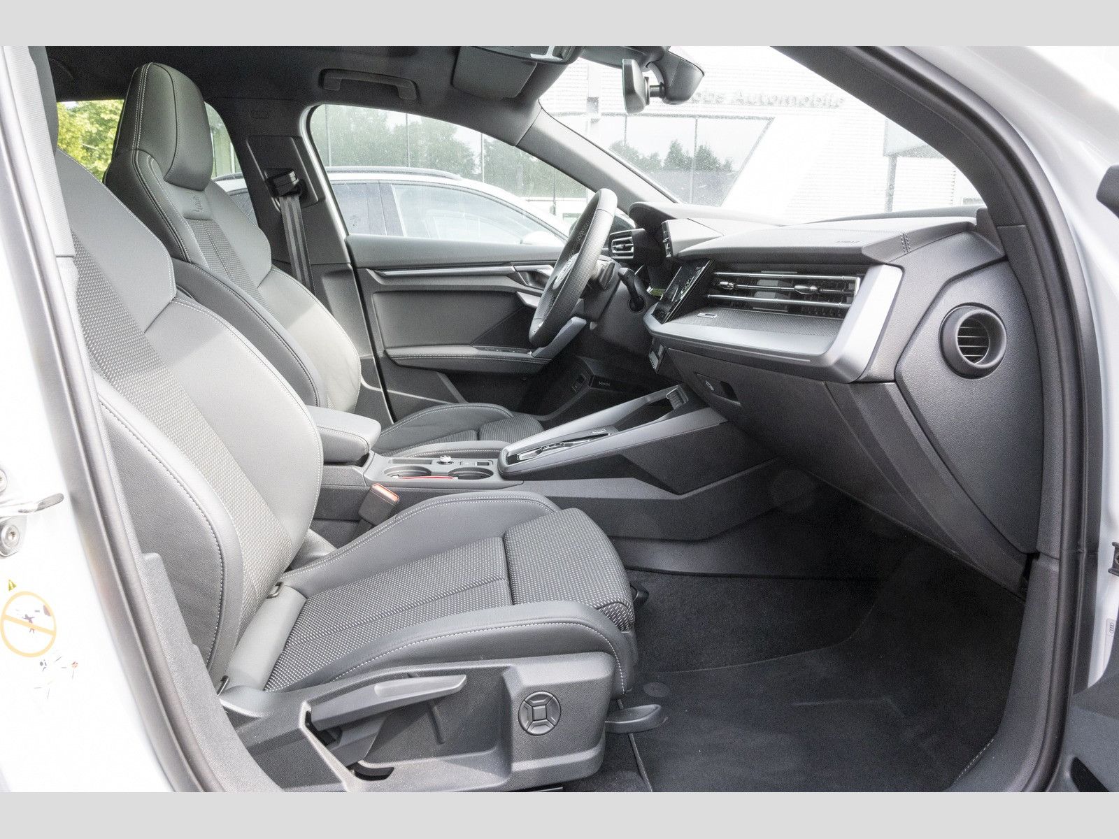 Audi A3 Sportback 35 TDI S-tronic S line - Samsaru's Car Outlet