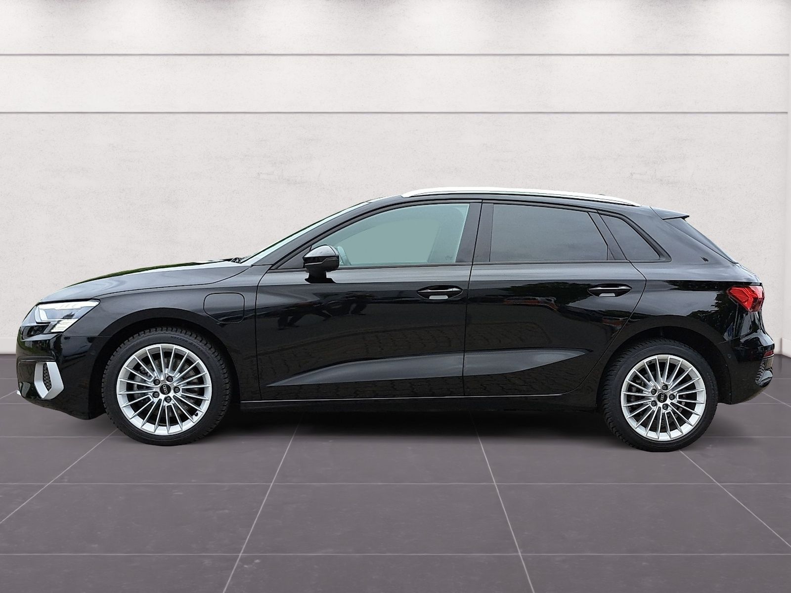 Audi A3 Sportback 40 TFSIe S tronic - Samsaru's Car Outlet