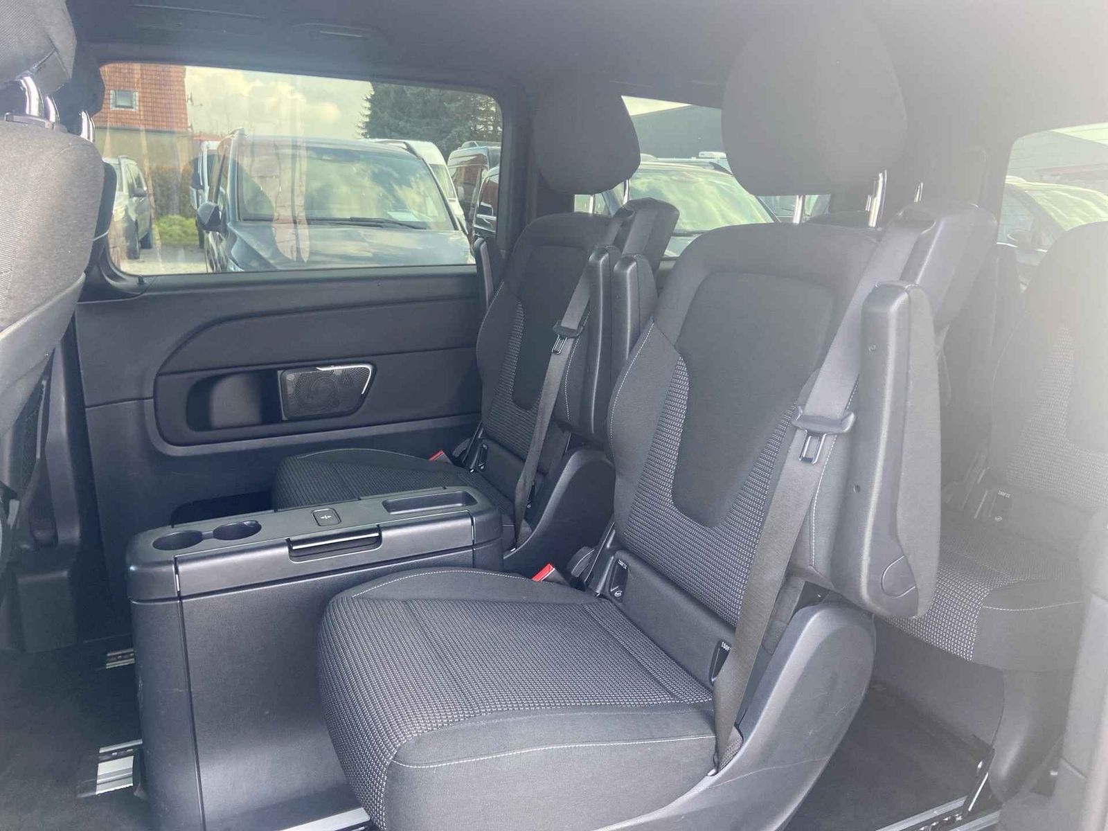 Mercedes-Benz V 250 AMG Line - Samsaru's Car Outlet