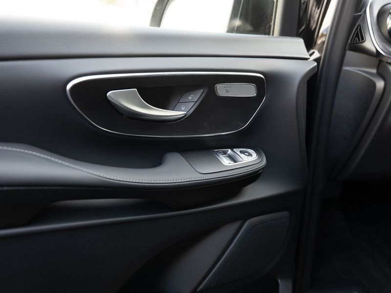 Mercedes-Benz V 300 Avantgarde - Samsaru's Car Outlet