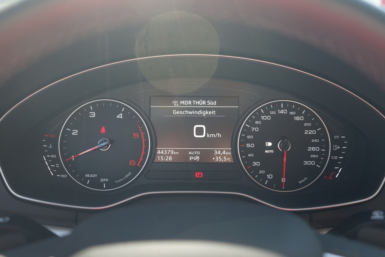 Audi Q5 40 2.0 TDI quattro - Samsaru's Car Outlet