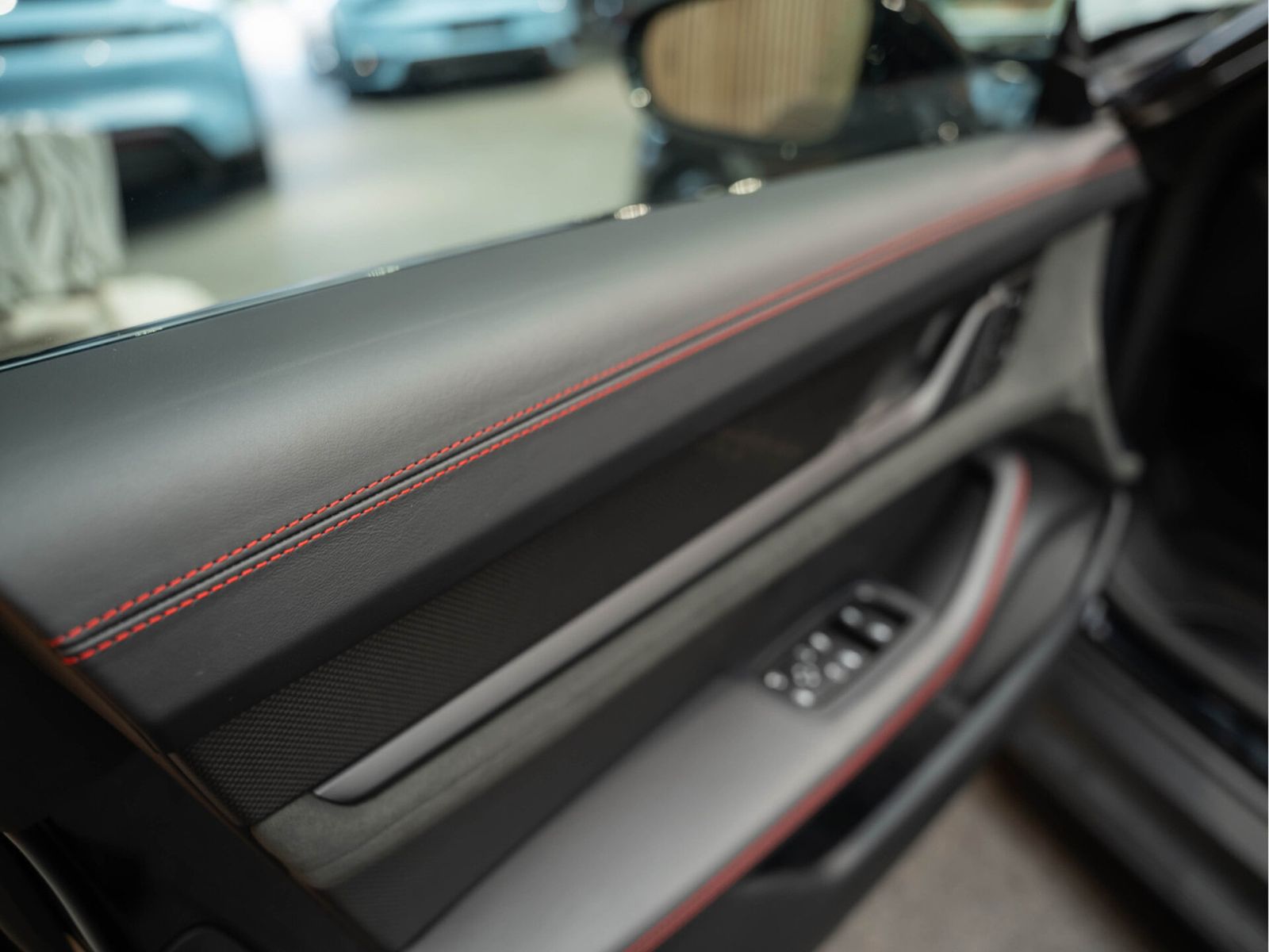 Porsche Taycan GTS Sport Turismo Sport Design Carbon Spo