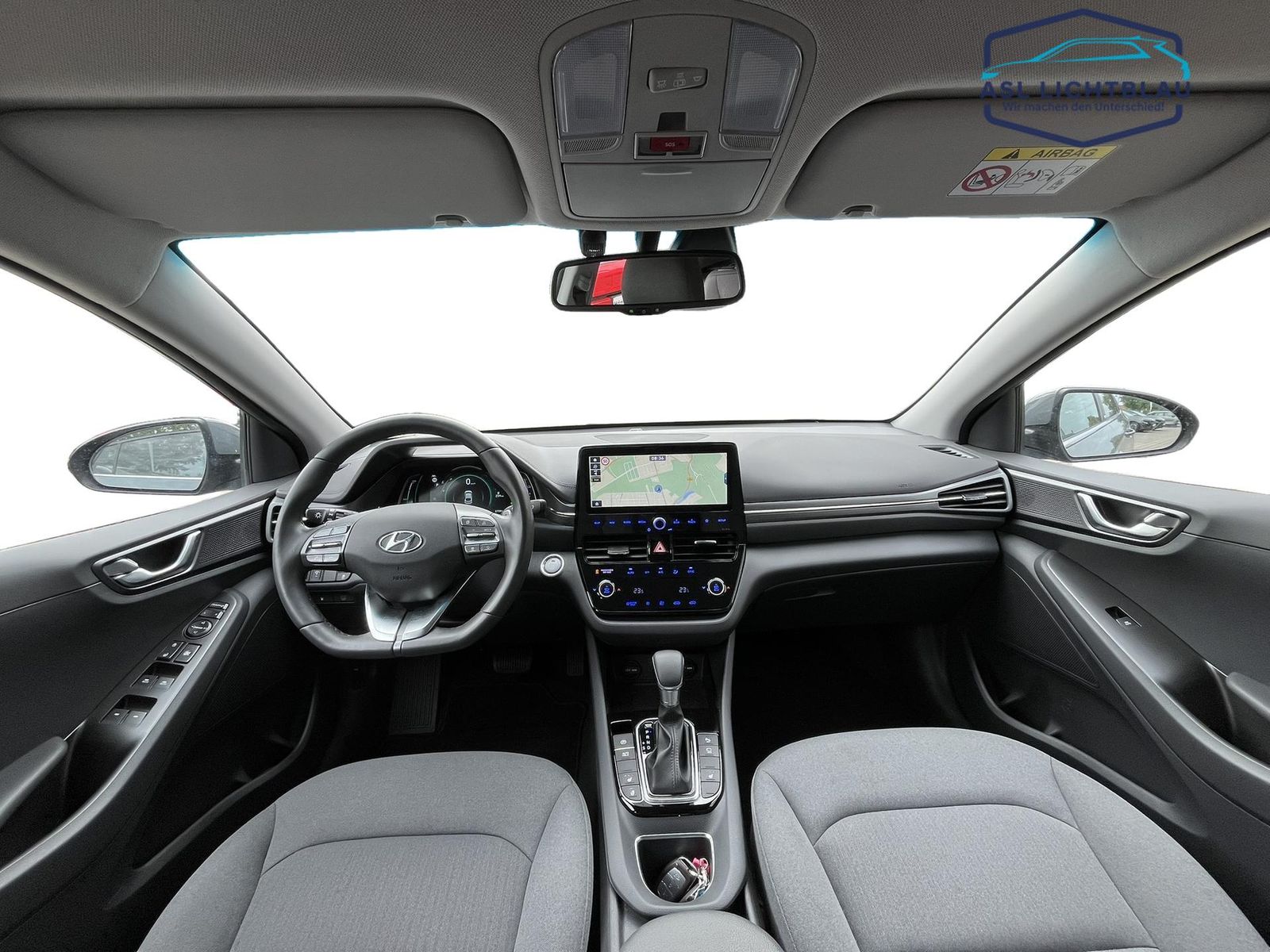 Hyundai IONIQ Facelift Hybrid STYLE - Samsaru's Car Outlet