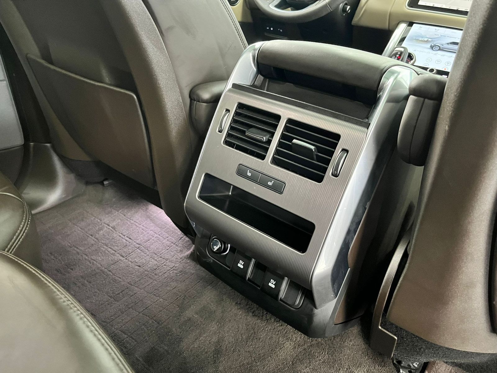 Range Rover Sport HSE P400e - Samsaru's Car Outlet