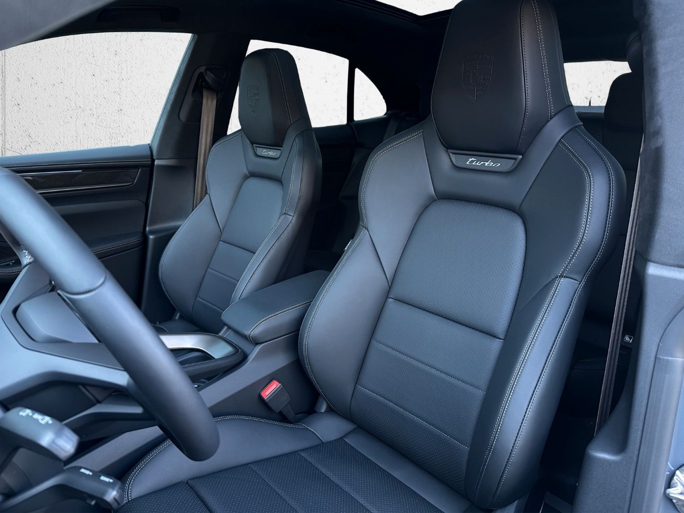 Porsche Macan Turbo - Samsaru's Car Outlet