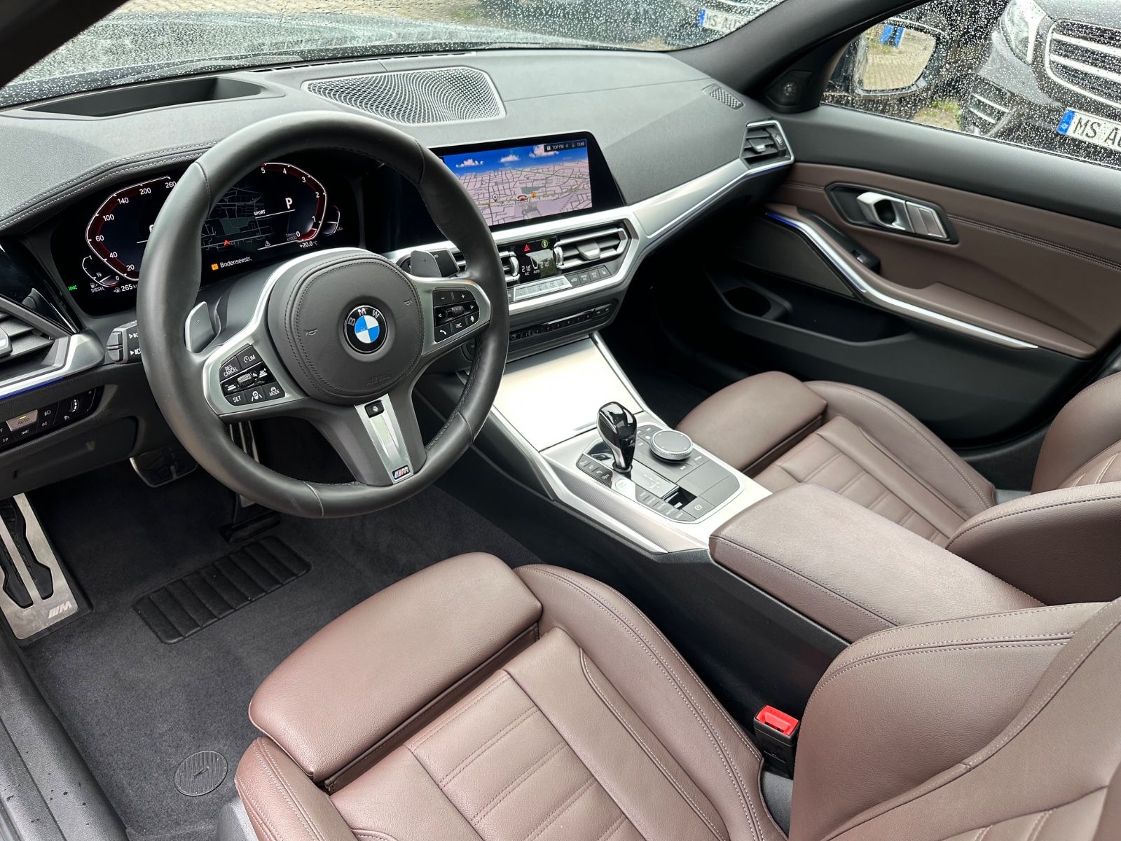 BMW 330d SAG M-Sportpaket - Samsaru's Car Outlet