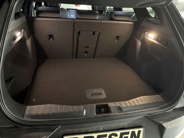 Ford Explorer RWD Premium + el. AHK + Panoramadach +
