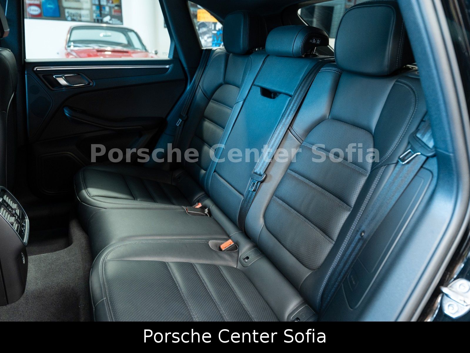 Porsche Macan T