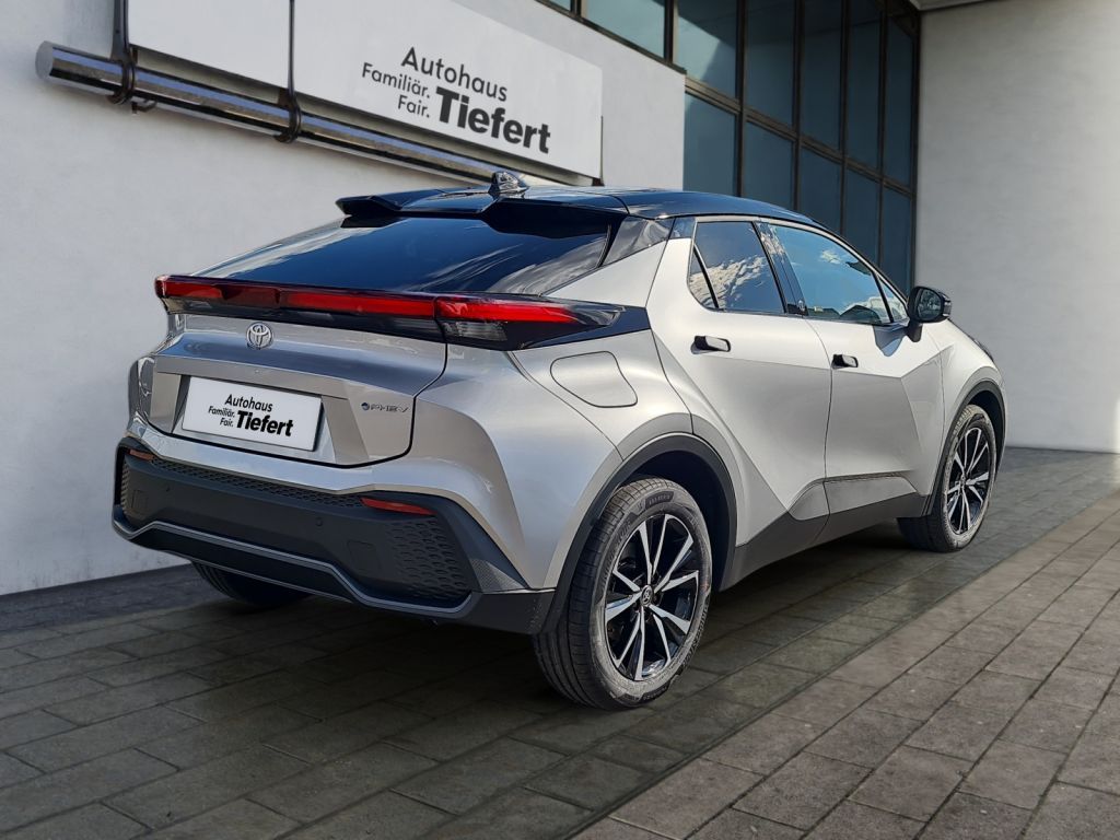 Toyota C-HR 2.0 Plug-in-Hybrid Team Deutschland (AX2)