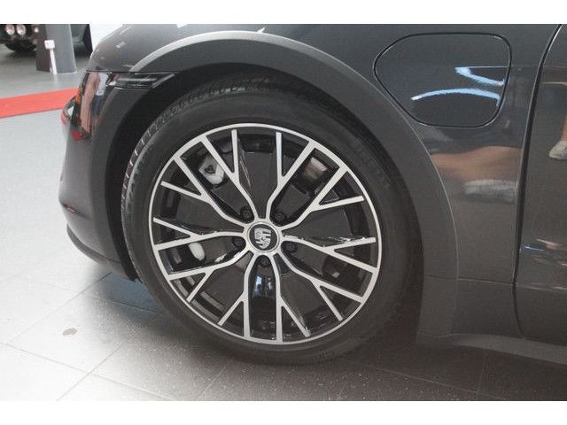 Porsche Taycan Cross Turismo Turbo Approved Service NEU!