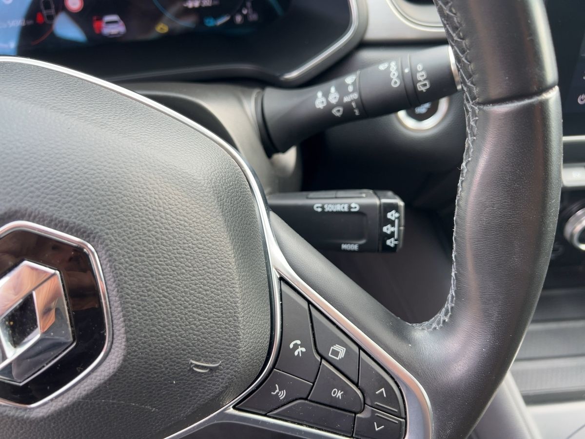 Renault Captur 2 INTENS E-TECH PLUG-IN - Samsaru's Car Outlet