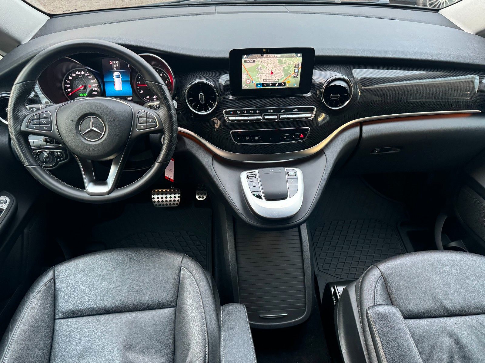 Mercedes-Benz V 300 d EDITION - Samsaru's Car Outlet