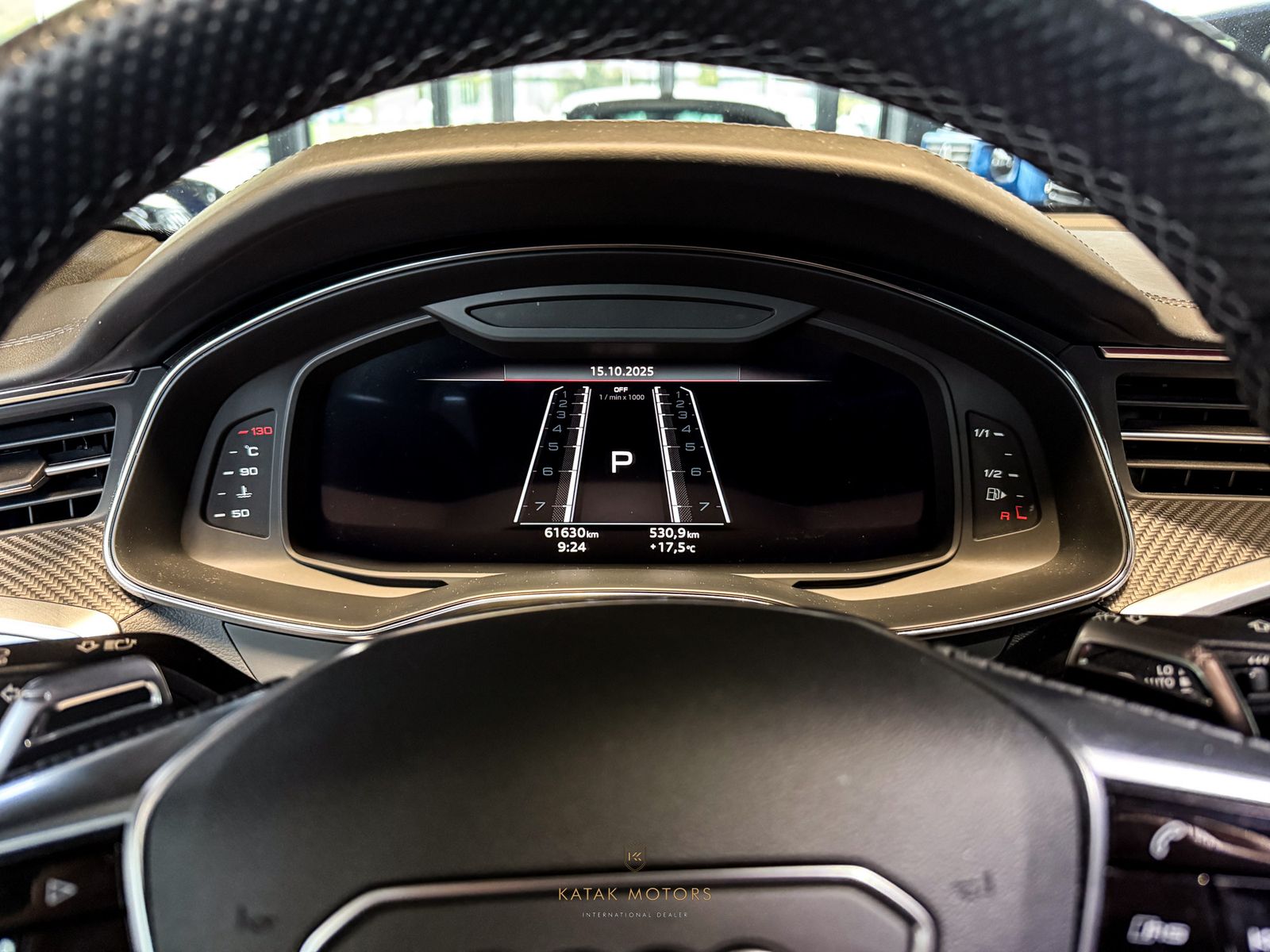 Audi RS6 PERFORMA/FULLCARBON/DYNAMIK+/PANO/B&O/HEADUP