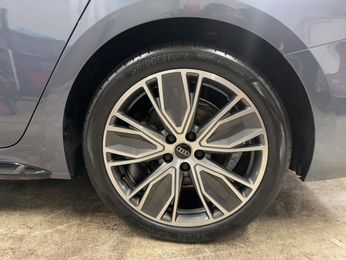 Audi A5 Avant TFSI quattro S tronic 2xS LINE/PANO/AHK