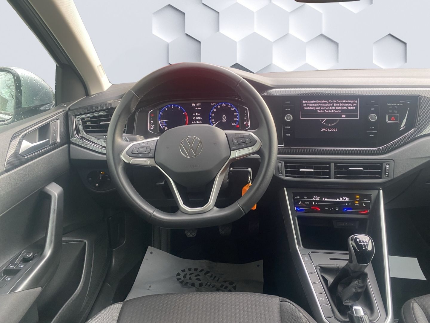 Volkswagen Taigo Life 1.0TSi - Samsaru's Car Outlet