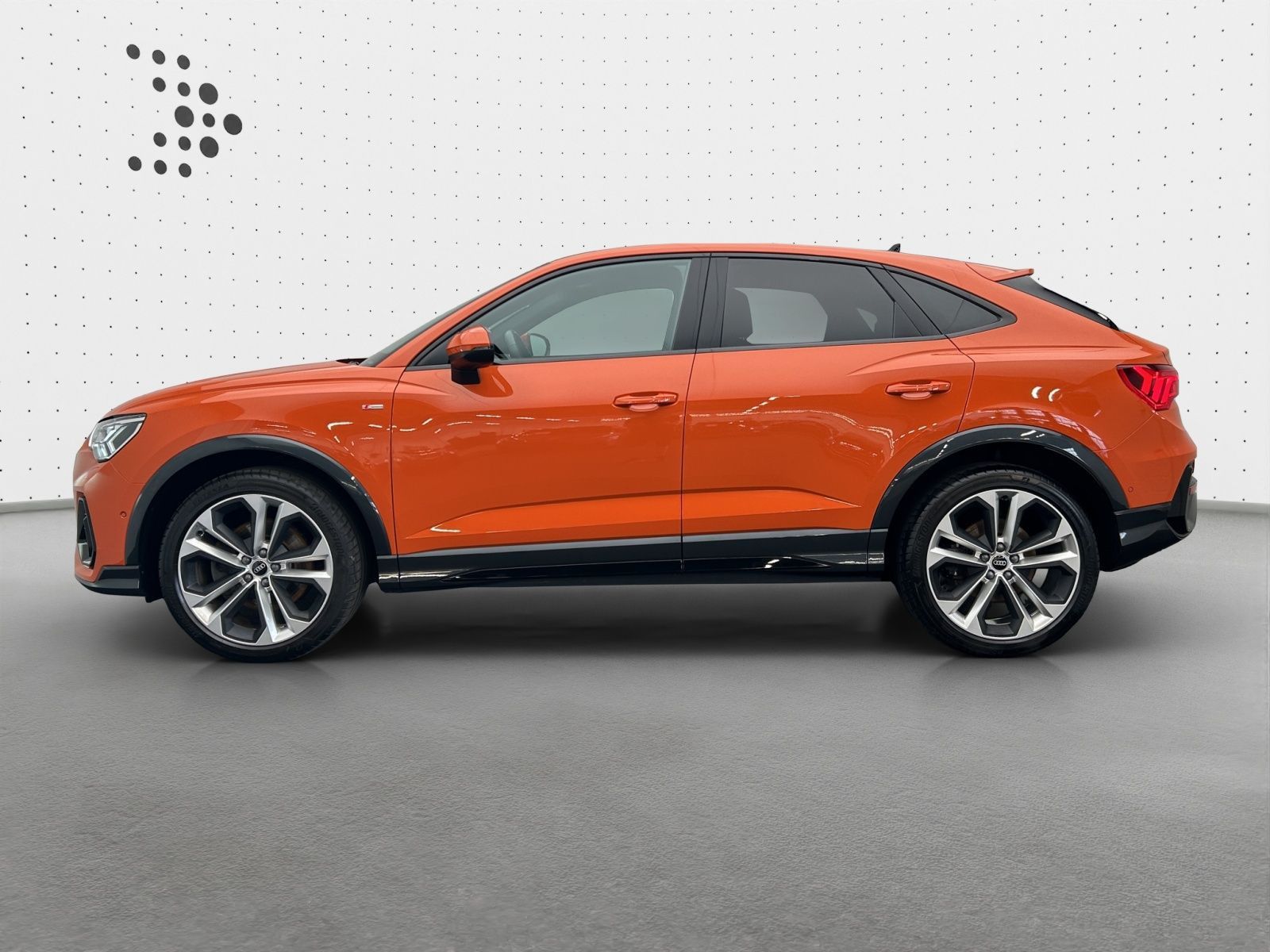 Audi Q3 Sportback 45 TFSI qu S line - Samsaru's Car Outlet