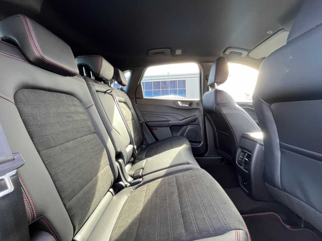 Ford Kuga ST-Line X - Samsaru's Car Outlet