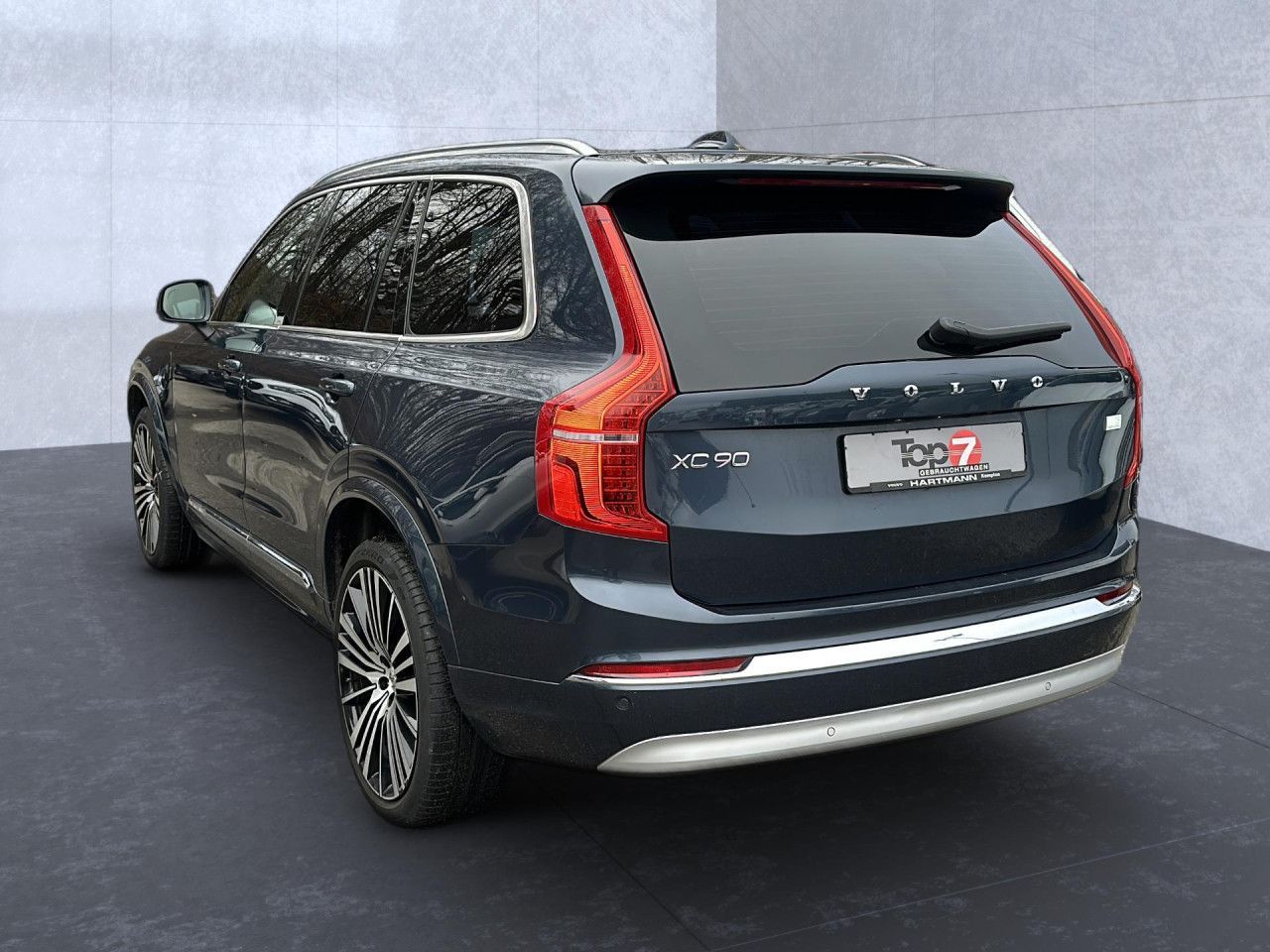 Volvo XC 90 Inscription Expression Recharge Plug-In - Samsaru's Car Outlet
