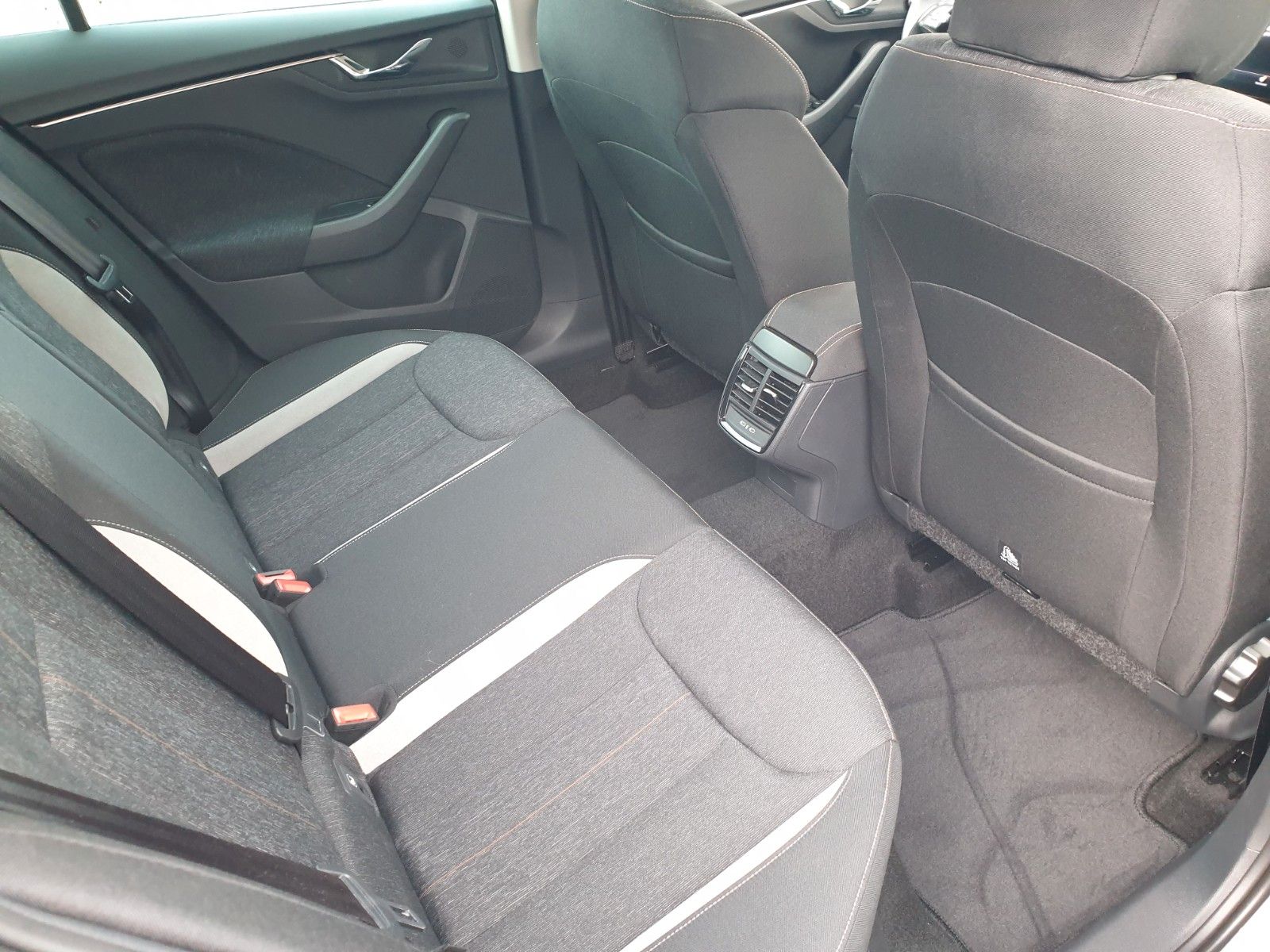Skoda Kamiq Style - Samsaru's Car Outlet
