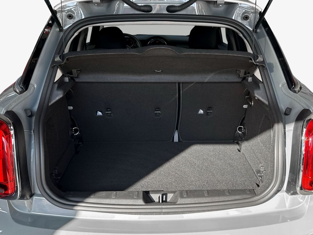 MINI Cooper Aut. - Samsaru's Car Outlet