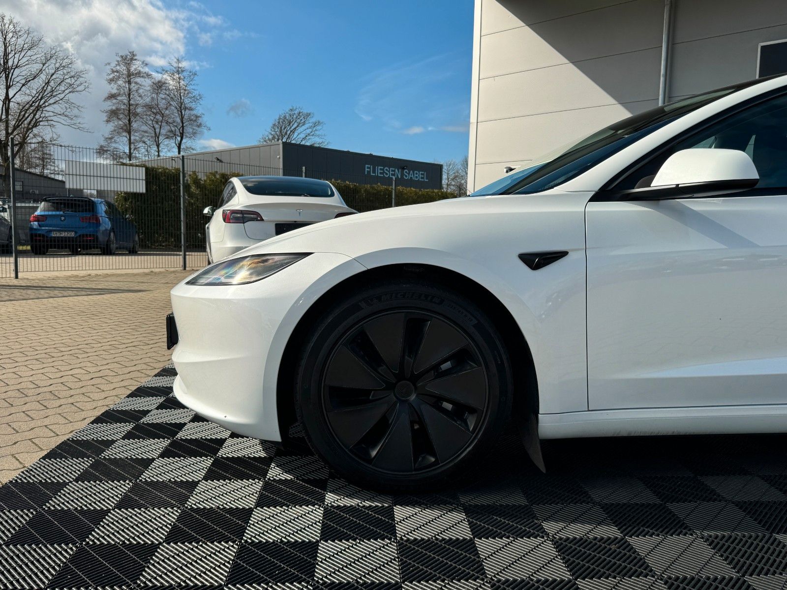 Tesla MODEL 3 HIGHLAND LR AWD | HW4 | TOW PACKAGE |