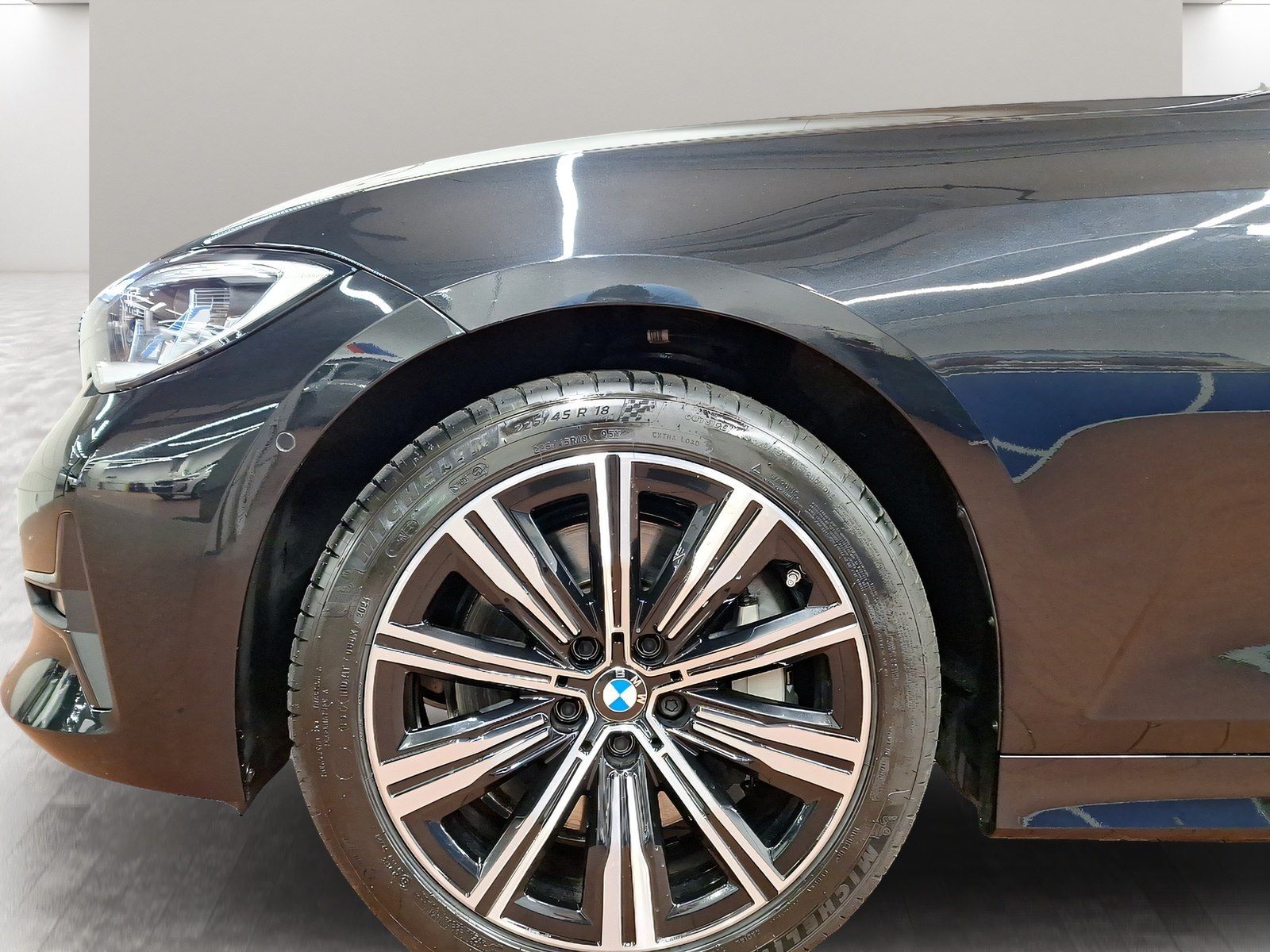 BMW 330i xDrive Touring - Samsaru's Car Outlet