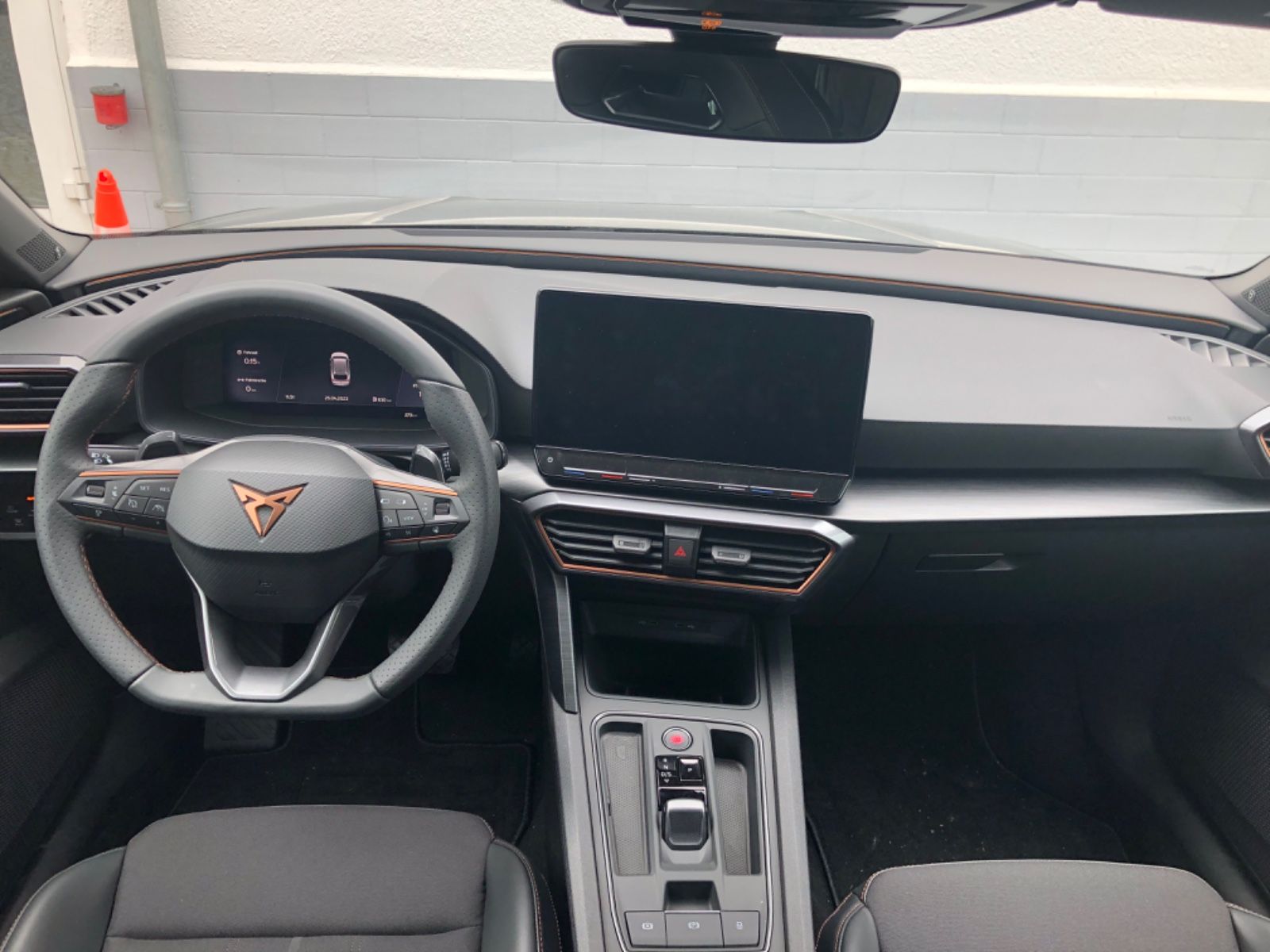 Cupra Leon Sportstourer 1.5 eTSI ACT DSG - Samsaru's Car Outlet
