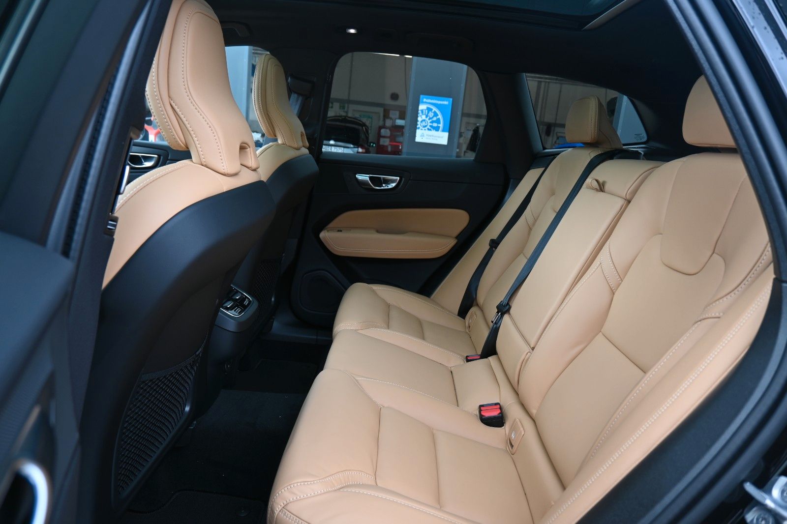 Volvo XC60 B4 D AWD Ultimate Dark*STDHZG*360°*LUFT*ACC