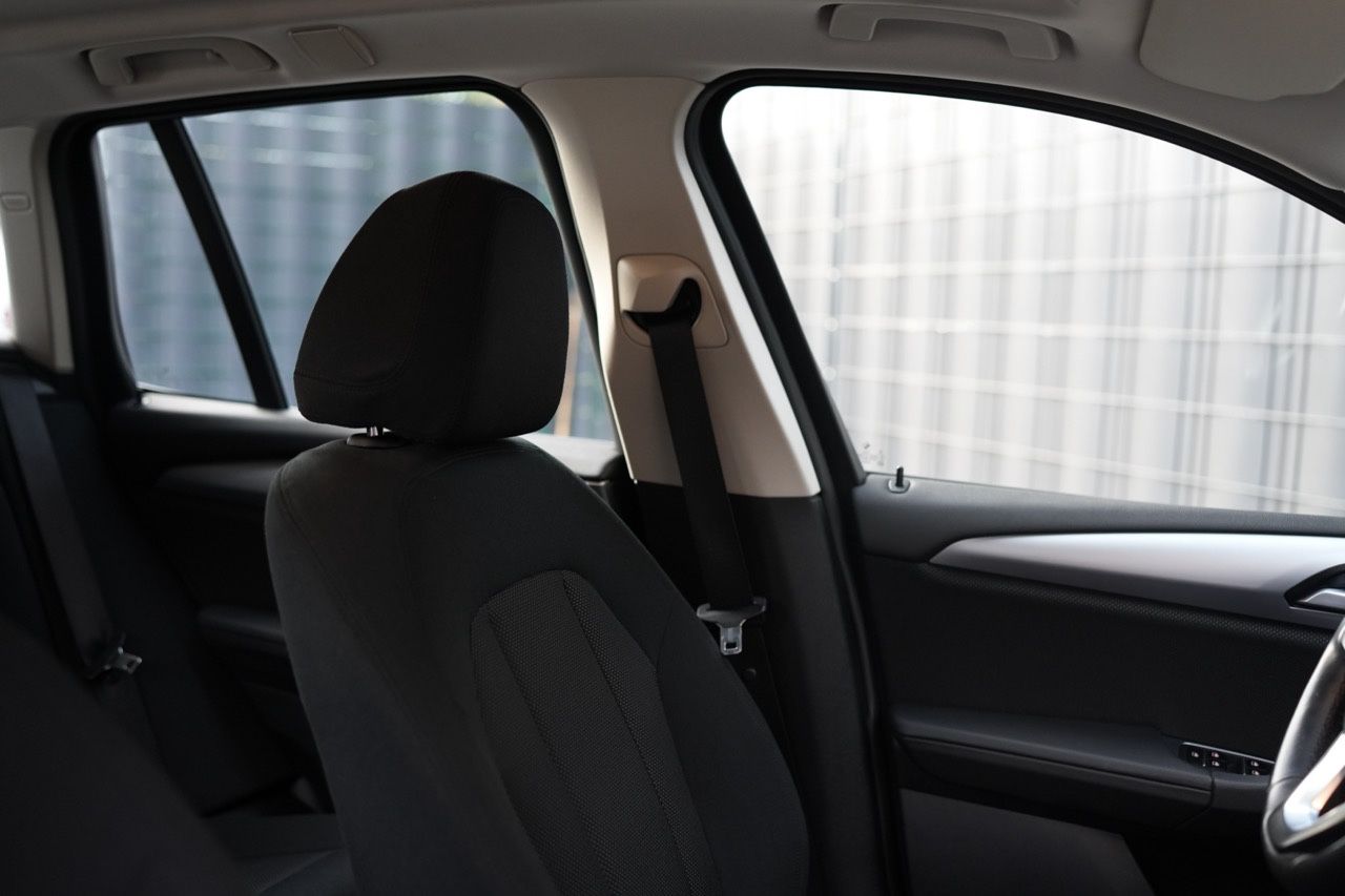 BMW X3 xDrive 20 i Advantage *LIVECOCKPIT*NAVI*