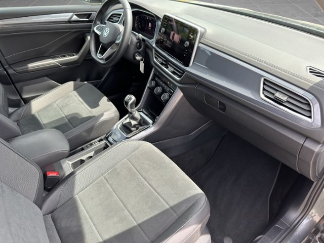 Volkswagen T-ROC 1.5 TSI STYLE - Samsaru's Car Outlet
