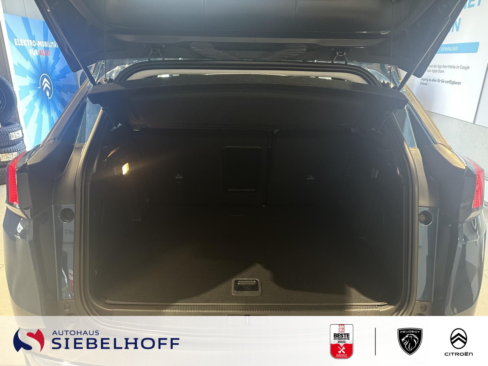 Peugeot 3008 Allure Hybrid 225 e-EAT8